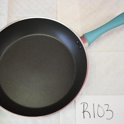 The Pioneer Woman Skillet