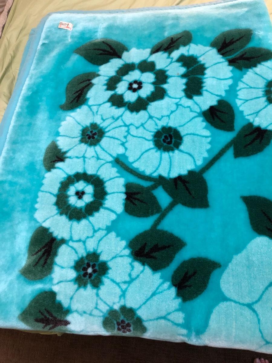 33 Vintage Acrylic Blanket heavy EstateSales