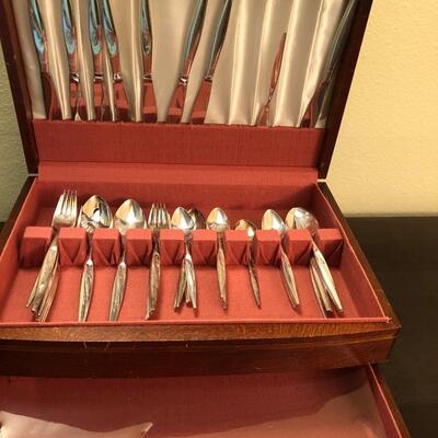 37- Community Silverware with case