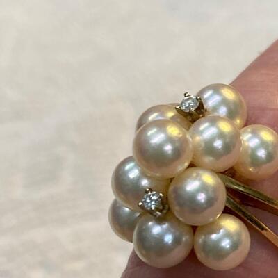 Pearl and diamond ring