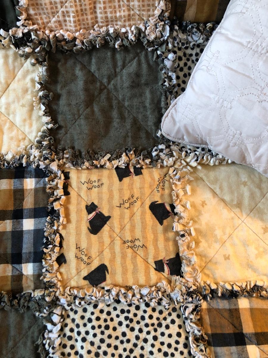 48 Woof Woof Blanket & Pillow