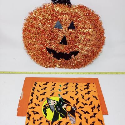 HAPPY HALLOWEEN DECOR AND BAGS BUNDLE