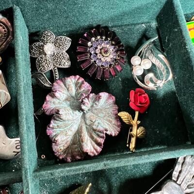 41 vintage costume jewelry pins button covers and hair ornaments