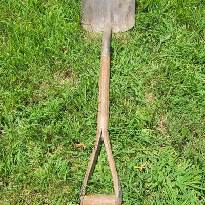 OUTDOOR SHORT SHOVEL