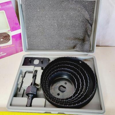 NIB 10 PC LARGE HOLE SAW KIT