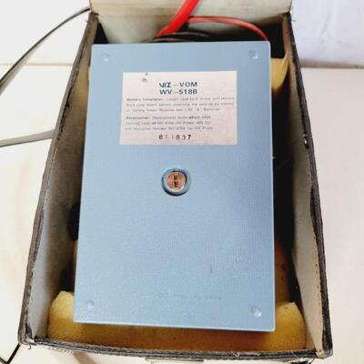 VIZ VOM WV 518B VOLTAGE METER W/ CARRY CASE