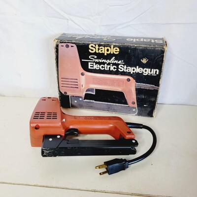 SWINGLINE ELECTRIC STAPLER IN BOX