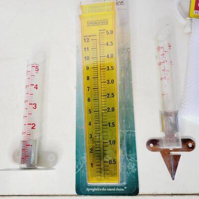 OUTDOOR RAIN COUNTER & BIRD FEEDER BUNDLE