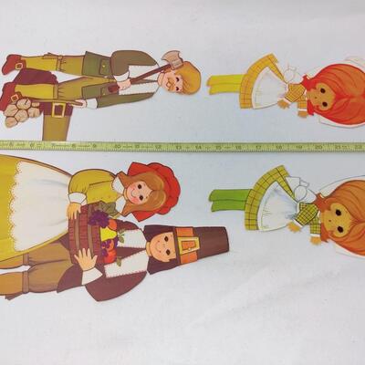 VINTAGE PILGRIMS FALL DIE CUT PAPERBOARD LOT