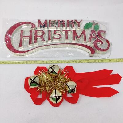 MERRY CHRISTMAS SIGN AND BELLS LOT