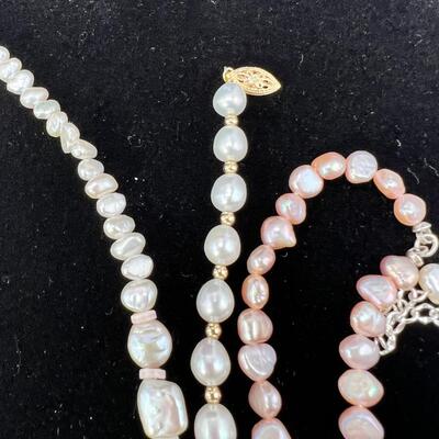 Real Freshwater pearl and bead stands
