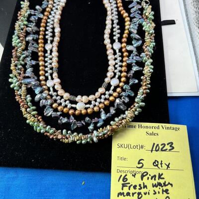 Colored Freshwater peals, colored twist necklace