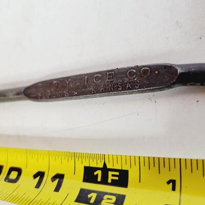 ANTIQUE CITY ICE CO TOPEKA ICE PICK
