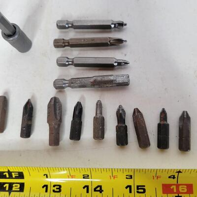 SCREW DRIVER BIT BUNDLE