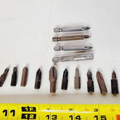 SCREW DRIVER BIT BUNDLE