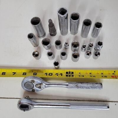 LARGE ASSORTMENT OF MULTI BRAND RACHETS & SOCKETS
