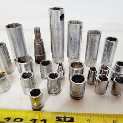 LARGE ASSORTMENT OF MULTI BRAND RACHETS & SOCKETS