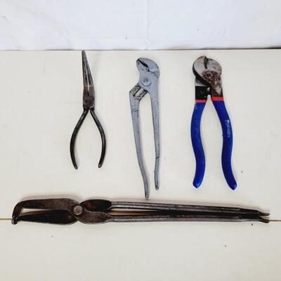 ASSORTMENT OF GARAGE TOOLS #1