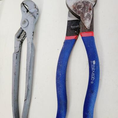 ASSORTMENT OF GARAGE TOOLS #1