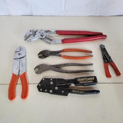 GARAGE TOOL ASSORTMENT #2