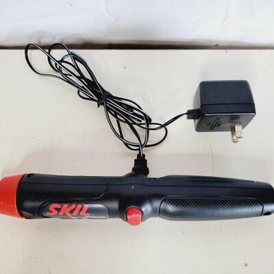 SKIL ELECTRIC TWIST w/ CHARGER