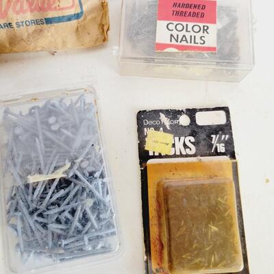 GARAGE NAIL ASSORTMENT