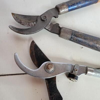 LONG HANDLED YARD CUTTERS #2
