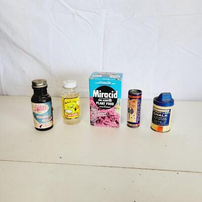 VINTAGE ASSORTMENT OF GARAGE ITEMS