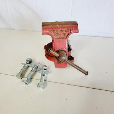 GARAGE VICE CLAMP W/ SCREWS