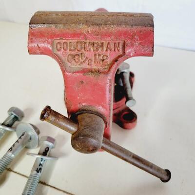 GARAGE VICE CLAMP W/ SCREWS