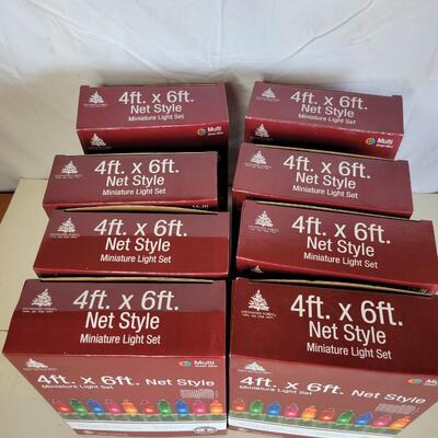 8 BOXES OF NEW MULTI COLORED NET LIGHTING