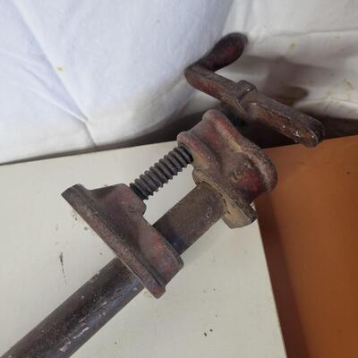 LARGE METAL CLAP