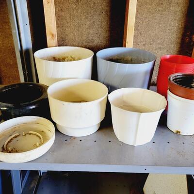 LARGE ASSORTMENT OF POTS #1