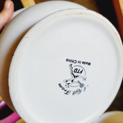 LARGE ASSORTMENT OF POTS #2