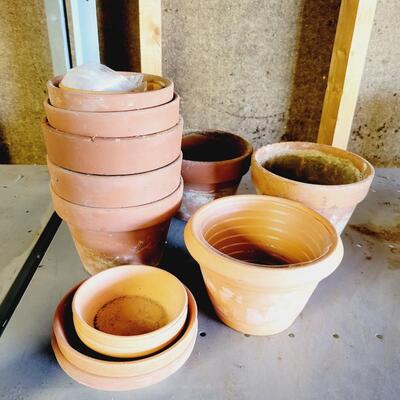 ASSORTMENT OF TERRACOTTA POTS