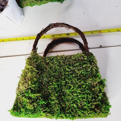 OUTDOOR YARD DECOR ASSORTMENT