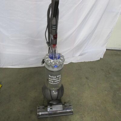 Dyson DC 65 Multi Floor Vacuum