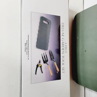 NEW GARDENING TOOLS KIT WITH EXTRA PAD