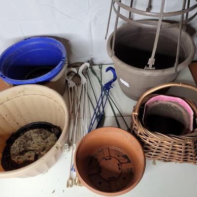 ASSORTMENT OF POTS #4