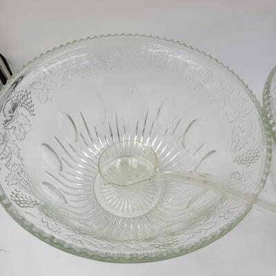 MATCHING GLASS PUNCH BOWLS & CUPS