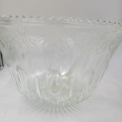 MATCHING GLASS PUNCH BOWLS & CUPS