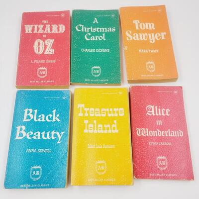 VINTAGE PAPERBACK BEST SELLERS BOOK BUNDLE