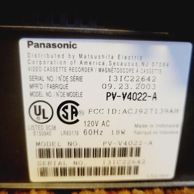 PANASONIC VCR W/ REMOTE