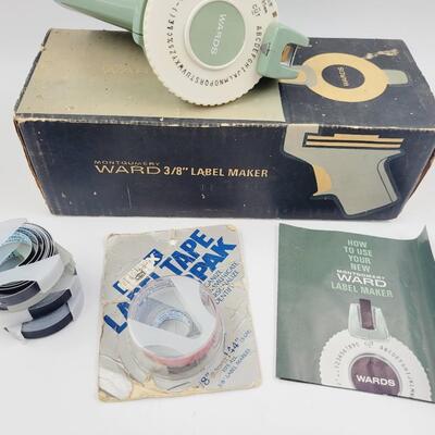 VINTAGE MONTGOMERY WARDS LABEL MAKER & ACCESORIES