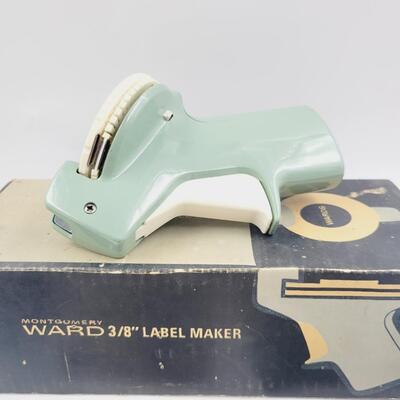 VINTAGE MONTGOMERY WARDS LABEL MAKER & ACCESORIES
