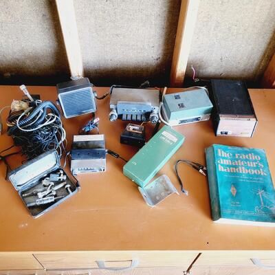 VINTAGE CB & RADIO & STUFF BUNDLE