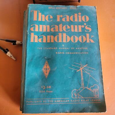 VINTAGE CB & RADIO & STUFF BUNDLE
