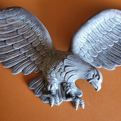 DECORATIVE IRON EAGLE PLAQUE