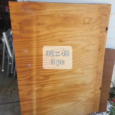 BUILDING MATERIALS WOOD BUNDLE