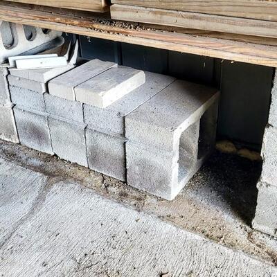 LARGE ARRAY OF CONCRETE BLOCKS VARIETY OF SIZES